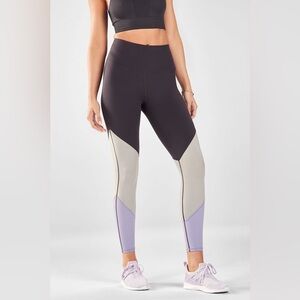Fabletics high waisted printed powerhold leggings grey/purple